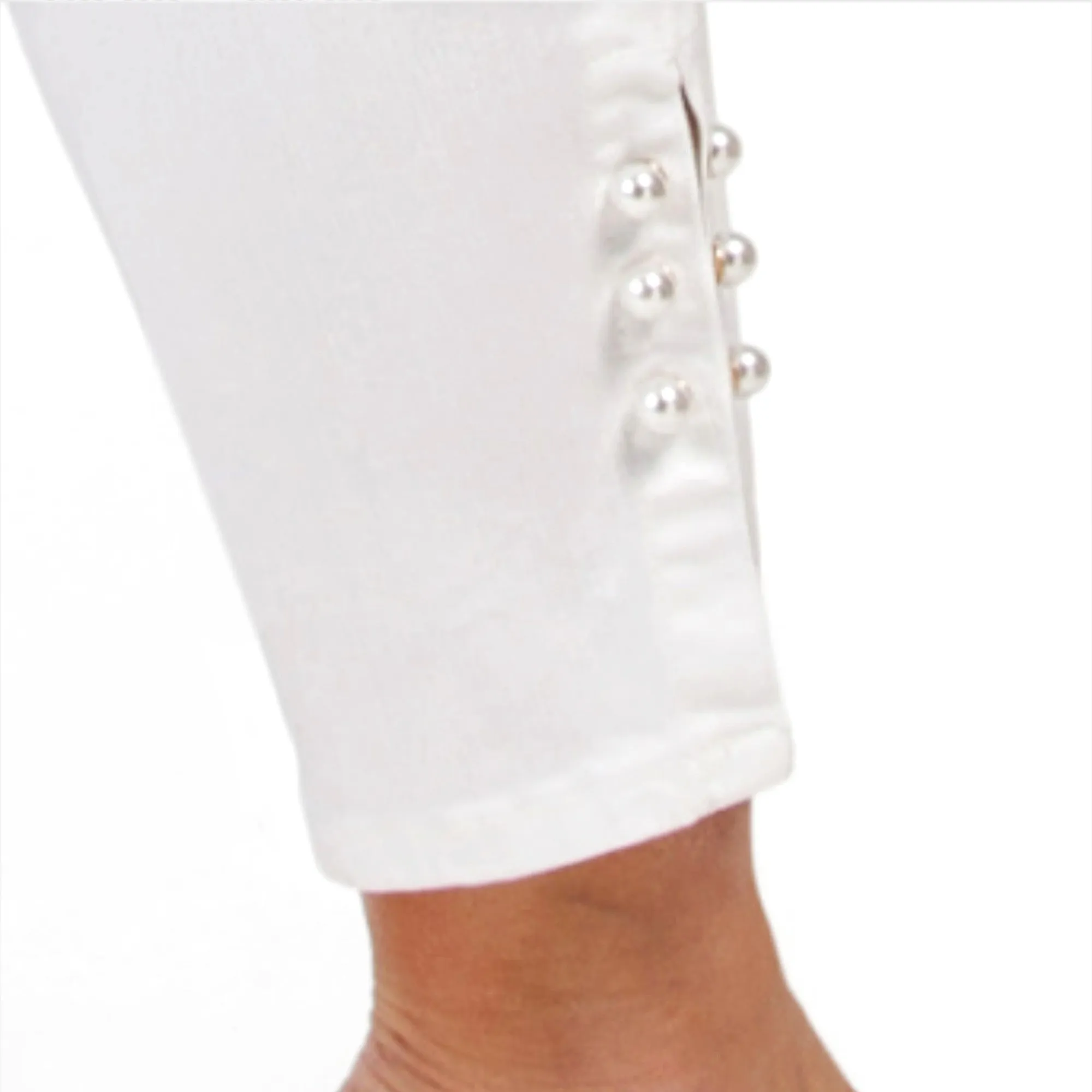 CECE Women's Plus 5 Pocket Pearls Embellished Cropped Skinny Jeans